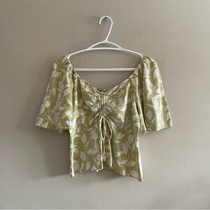 URBAN Romantics Olive & Cream Leaf Print Peplum Blouse w Ruched Bust – Med EUC